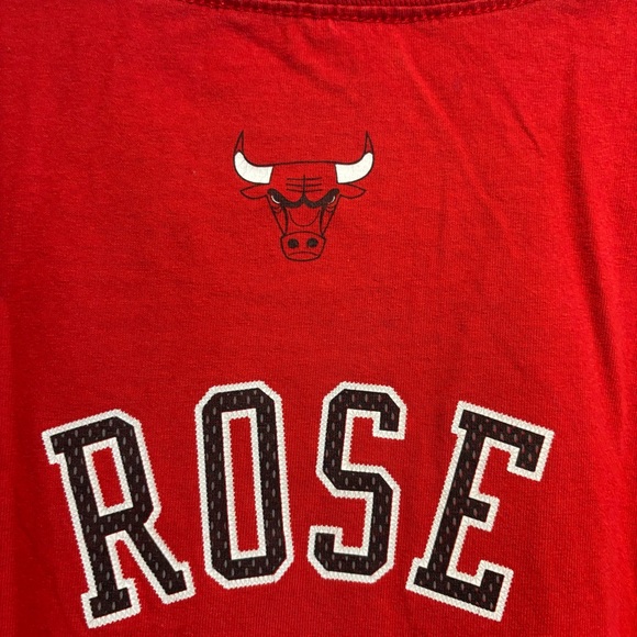 NBA Chicago Bulls #1 Derrick Rose Red Shirsey T shirt Medium Adidas - Picture 7 of 11